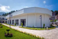 Northdoor Hotel Hotele w: 