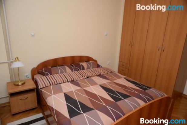 两卧室公寓 - Marks Engels Str.