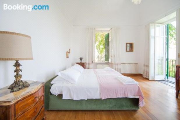 带海景豪华三人房