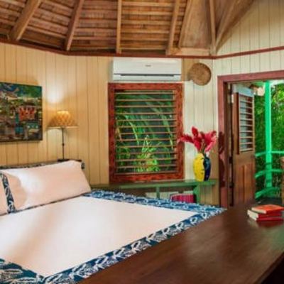 One Bedroom Lagoon Hut with Lounge GoldenEye Promo Code