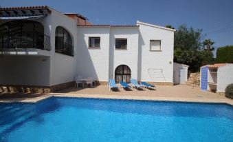 Sara - Sea View Villa with Private Pool in Calpe