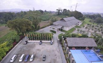 Mesra Business & Resort Hotel