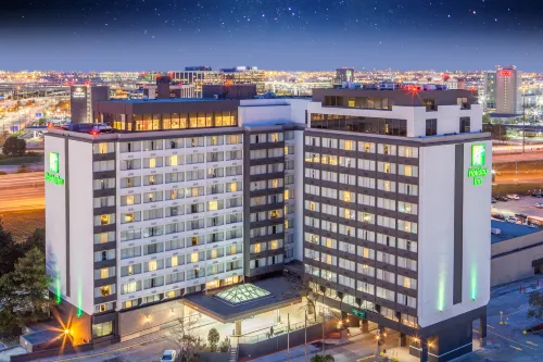 Holiday Inn Toronto International Airport by IHG