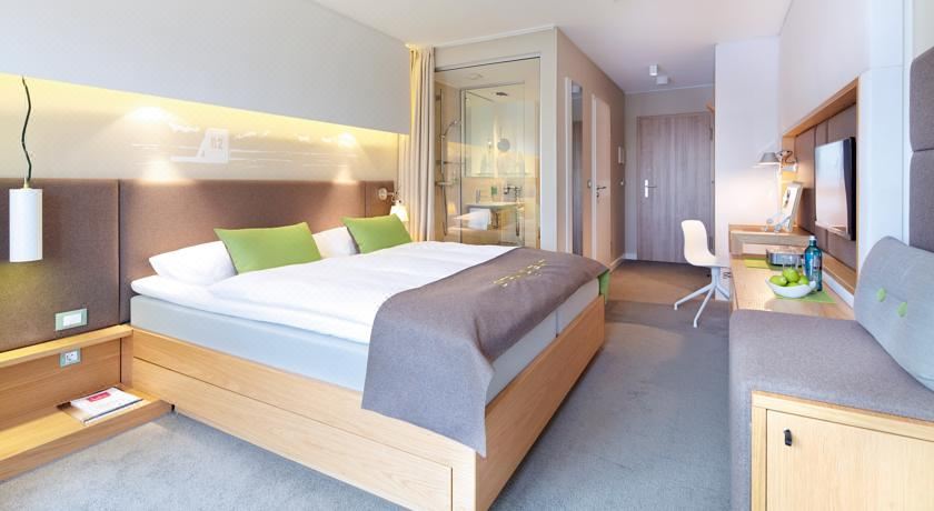 双人房带侧面海滩景观