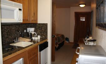 Tyra Riverbend by Breckenridge Resort Managers - Housity