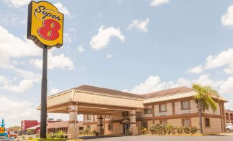 Super 8 by Wyndham Kingsville