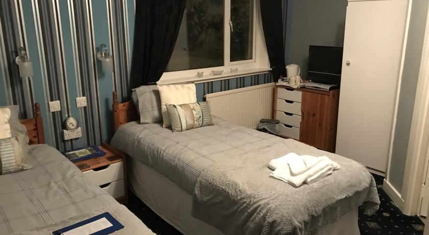 双床房（带淋浴）