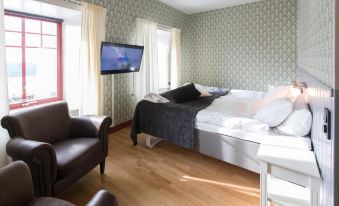 Hovde Hotell - Housity