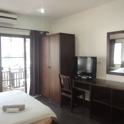Superior Double Room (Front Side)