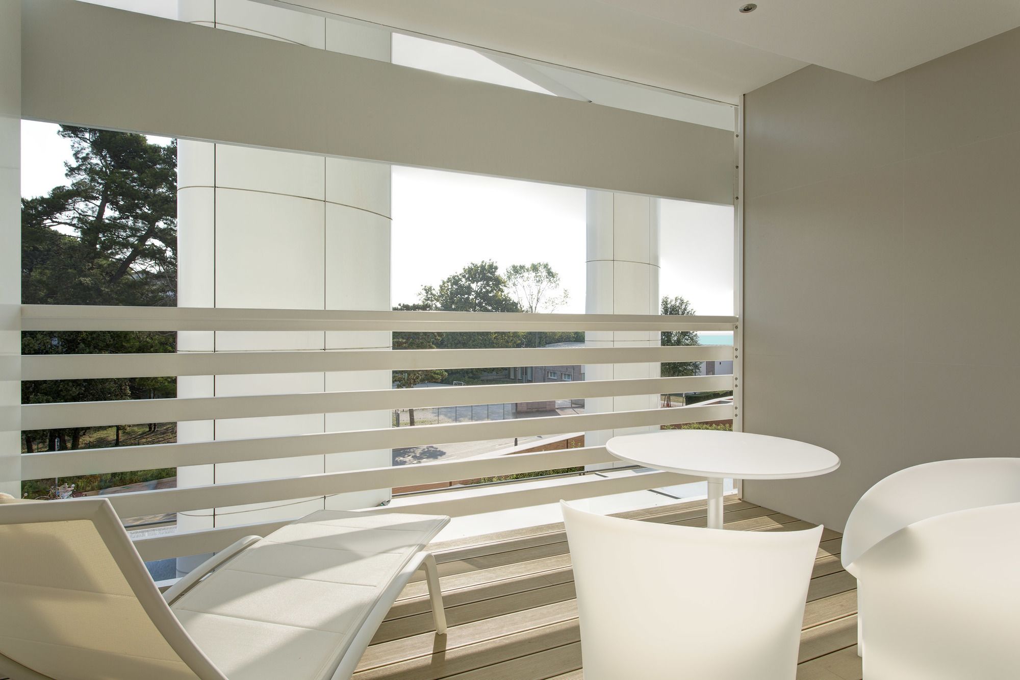 享有部分海景的高级三人间