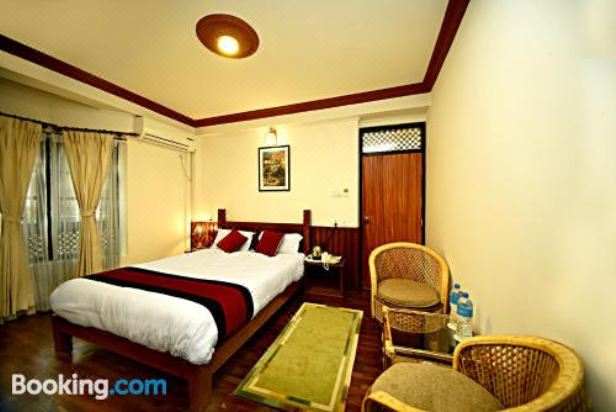 豪华特大号床间