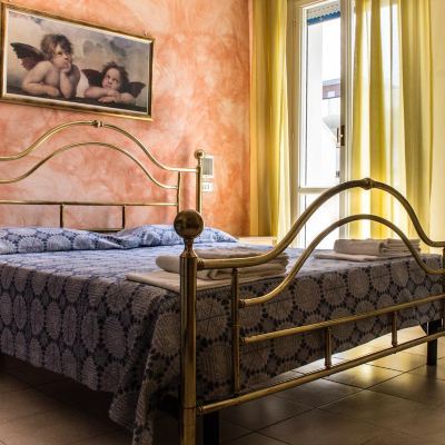 Standard Room Hotel Carillon Promo Code