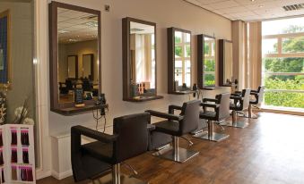 Wrightington Hotel & Health Club - Housity