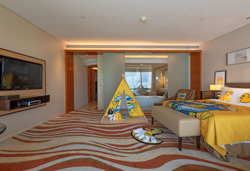 小黄鸭主题豪华江景房