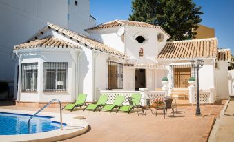 Villa in Center Fuengirola with Pool and Close Beach