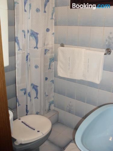 带阳台和公园景色的双人间