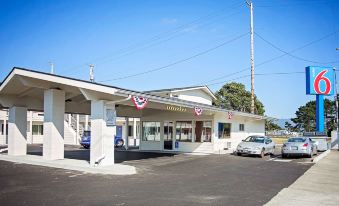 Motel 6 Crescent City, CA