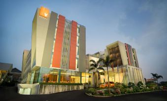 V Hotel & Residence Bandung
