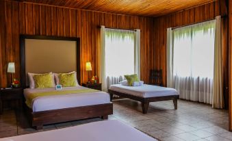 Hotel Tangara Arenal - Housity