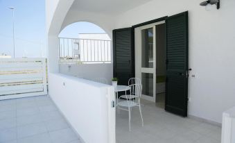 Apartment with 2 Bedrooms in Marina di Mancaversa, with Enclosed Garden Near the Beach