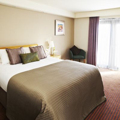 Wokefield Place Double Guest Room De Vere Wokefield Estate Promo Code
