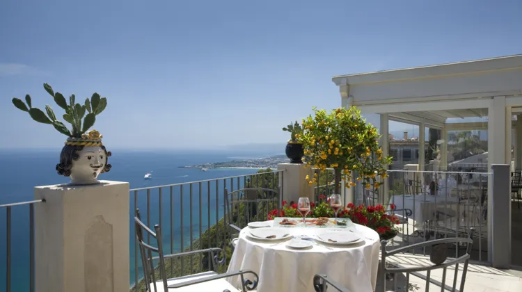 ホテル メトロポール タオルミーナ 外観