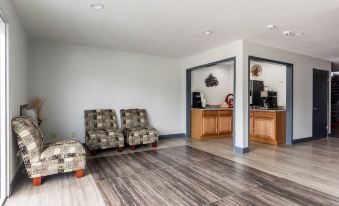 Scottish Inn and Suites Tomball - Housity