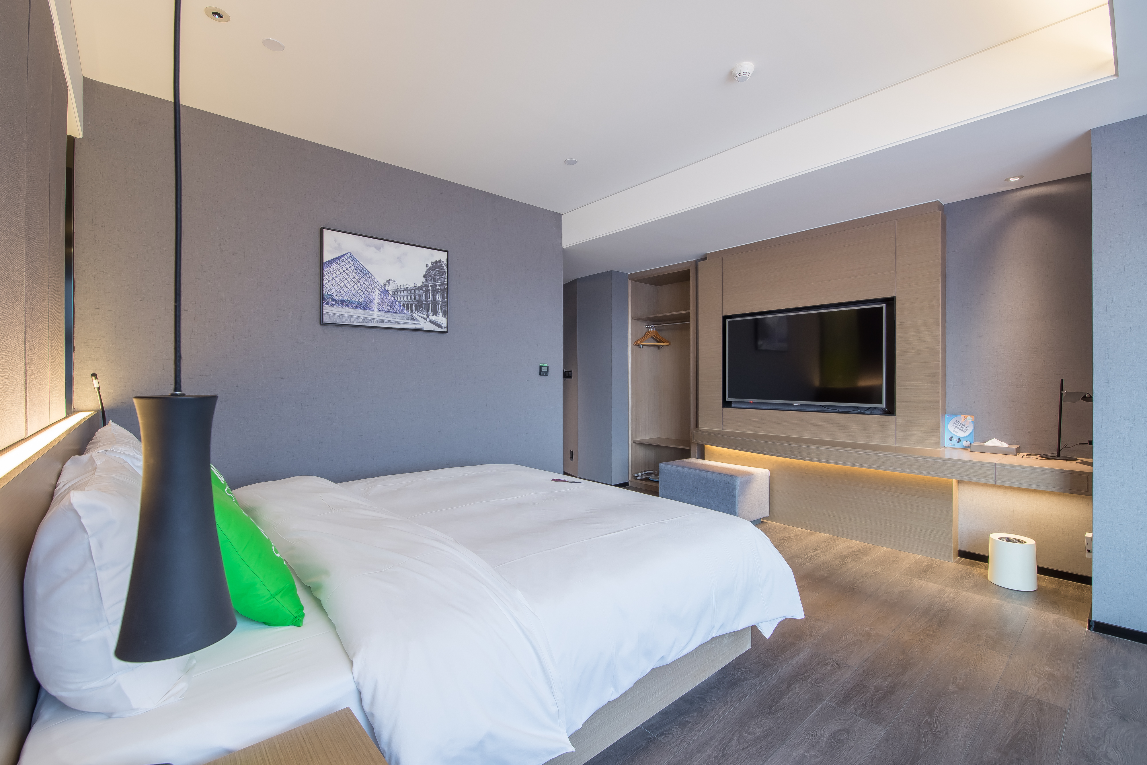 舒压-高级大床房