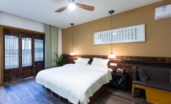 Youjian Xiaoyuan Hot Spring Hostel