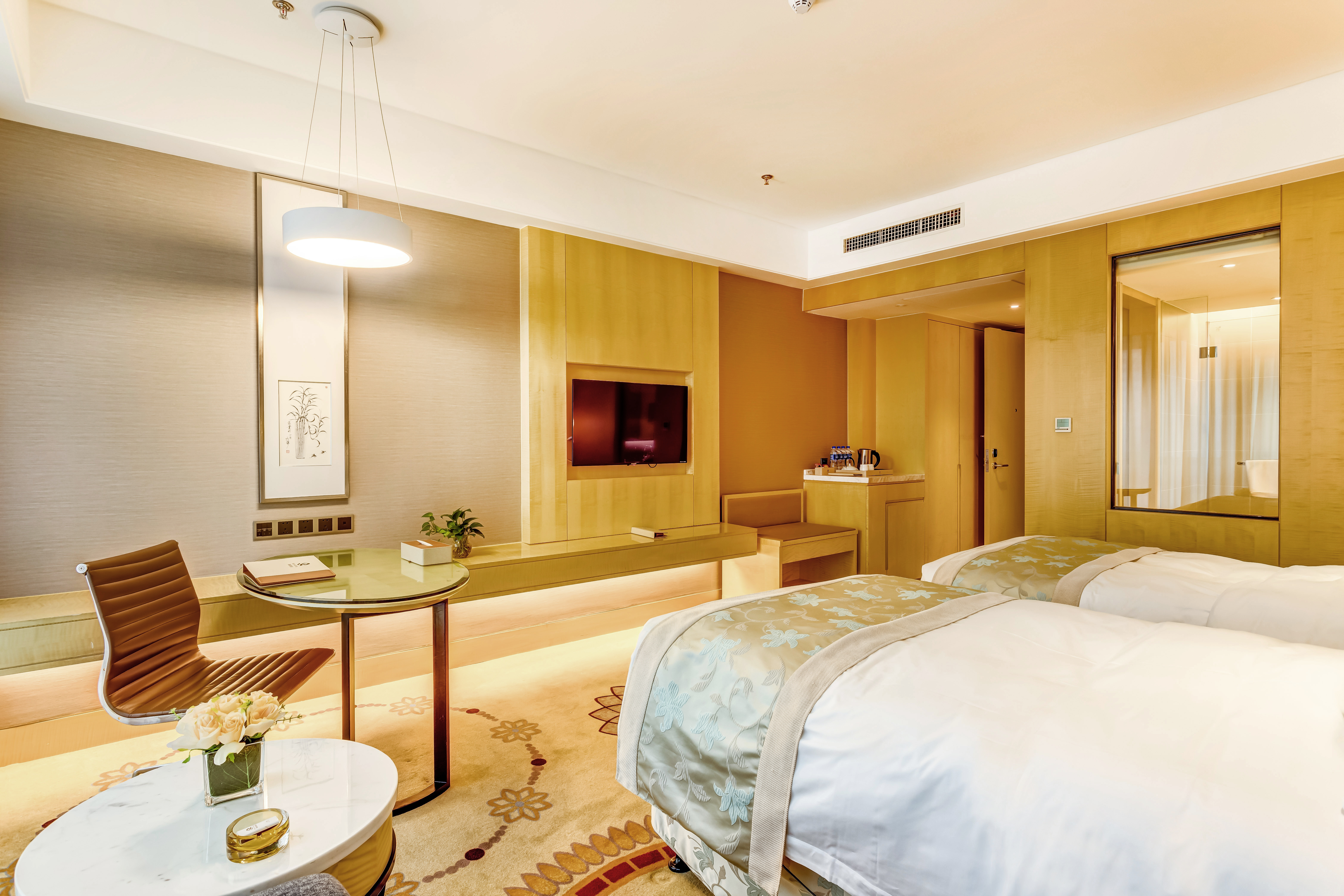 舒雅·城景双床房（休闲沙发+办公桌）