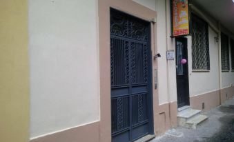 Brain Rooms & Suite - Housity