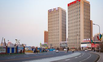 Ji Hotel (Changchun Dongfang Square)