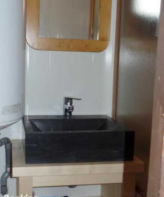 Chalet le Grand Paddock Four Bedrooms Chalet