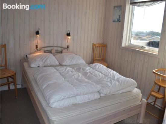 Holiday Home Risvej IV Three-Bedroom Holiday Home