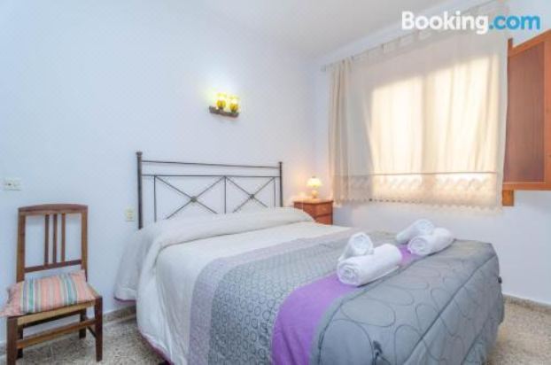 Can Pons Three-Bedroom Apartment