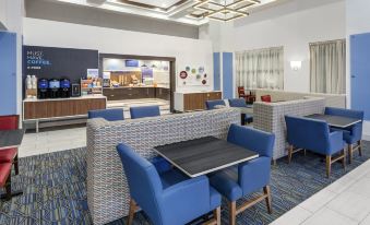 Holiday Inn Express & Suites South Portland