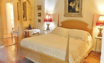 The Cottage Bed & Breakfast - Housity