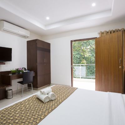 Premium Double Room with King Bed