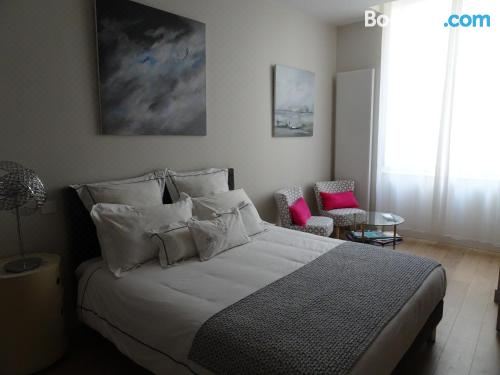 豪华特大床一室房