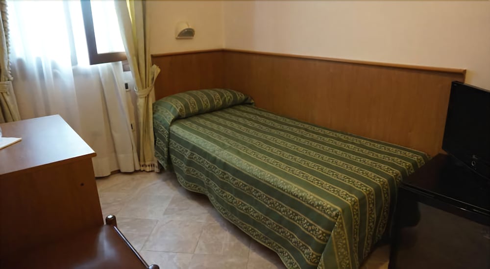 经济单人房（带私人外部浴室）