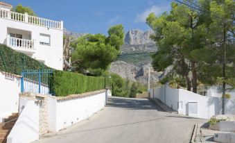 Spacious Detached Villa on The Costa Blanca with Heated Pool and Beautiful View