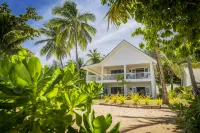 Malolo Island Resort Отели в г. 