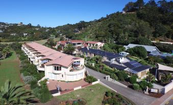 Onetangi Beach Apartments