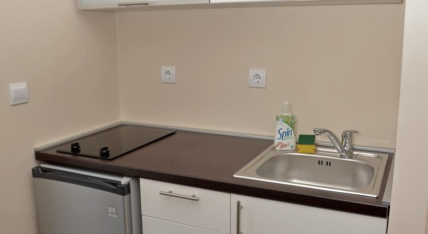 一卧室公寓（带阳台）