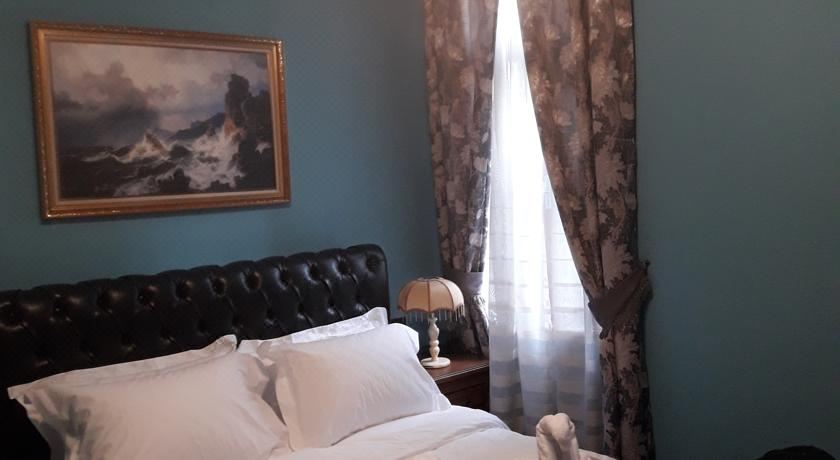 豪华双人床房（带加床）