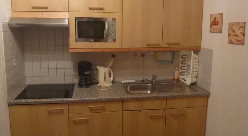 一卧室公寓（带阳台）