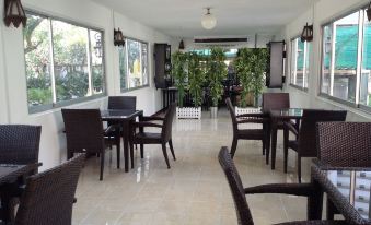 Jomtien Cozy Inn Pattaya