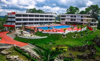 Hotel Christian Resort - Housity