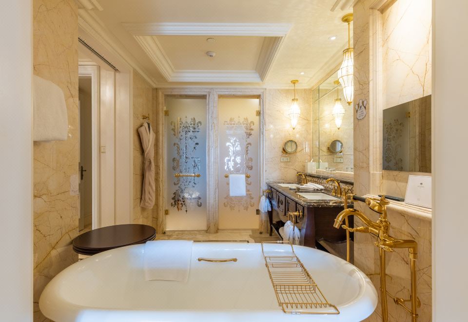 the Castle Hotel, A Luxury Collection HotelNoble suite