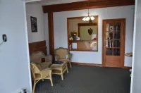 Aquarius Motel